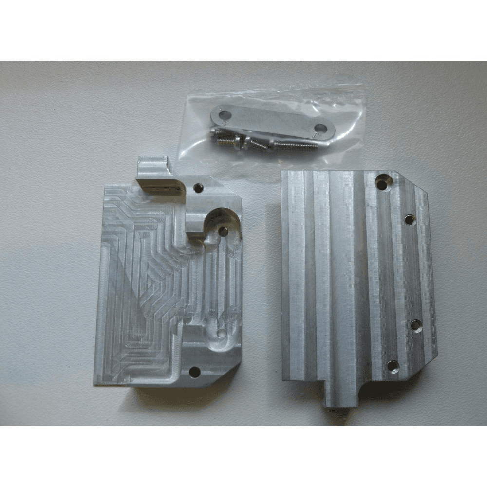 SUB-D 50-WAY UHV SOCKET HOUSING, INCLUDES STRAIN RELIEF AND FIXING SCREWS 제품 이미지
